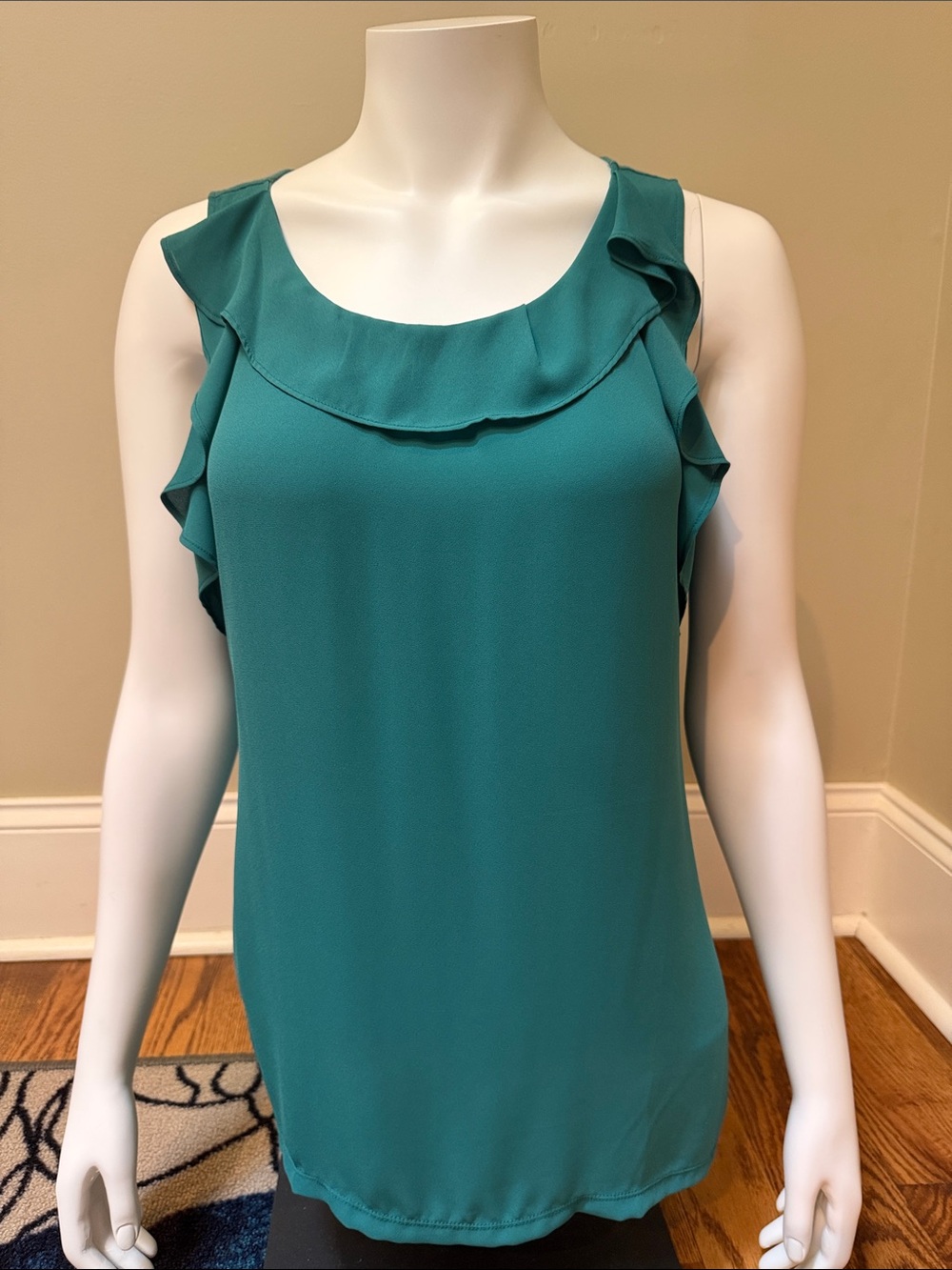 Loft Sleeveless Ruffle Neck Tank Top in Teal size L